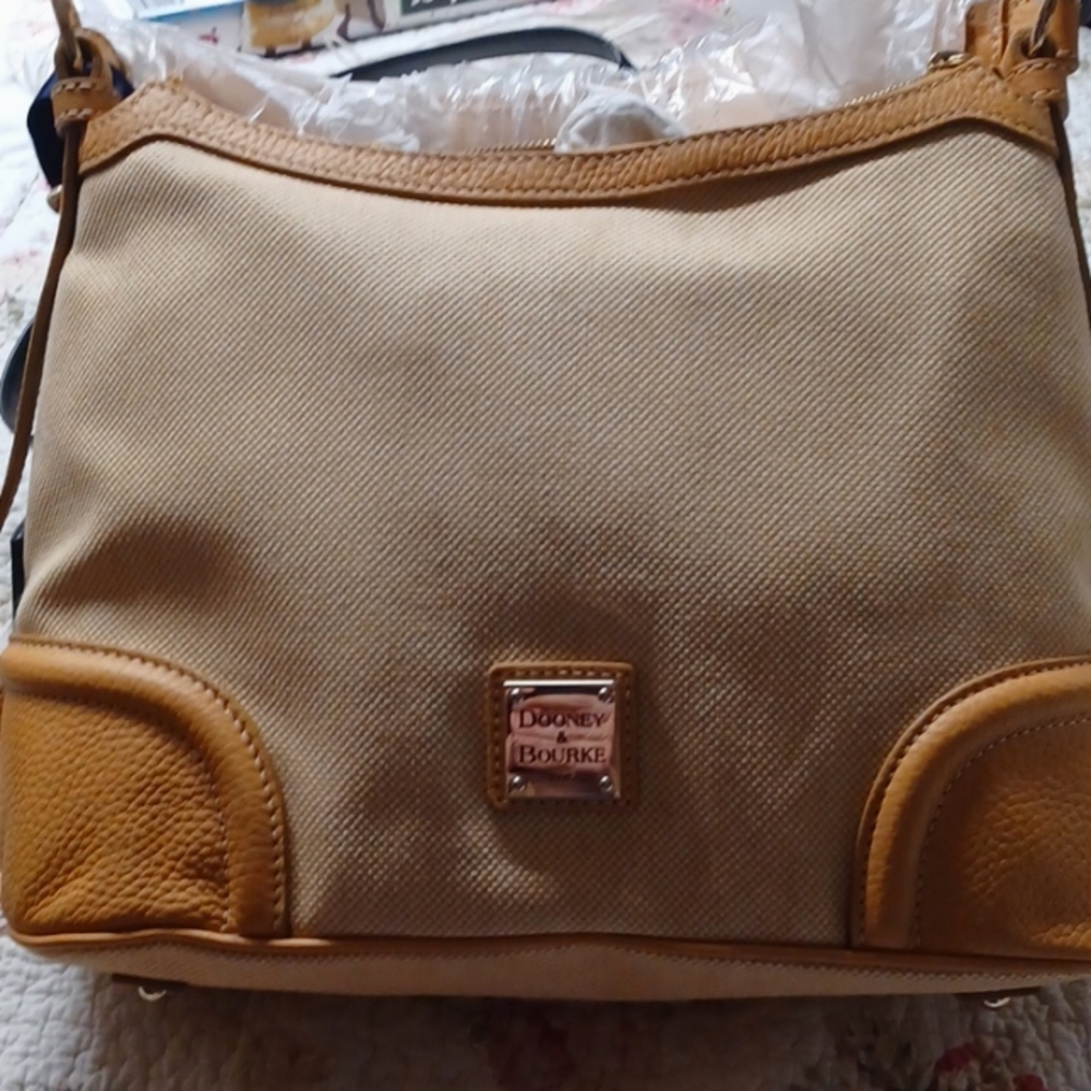 Dooney&Bourke Purse with wallet and Keychain